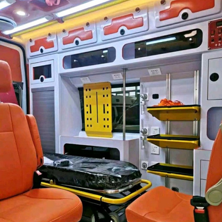 兴化长途救护车护送病人租赁价格
